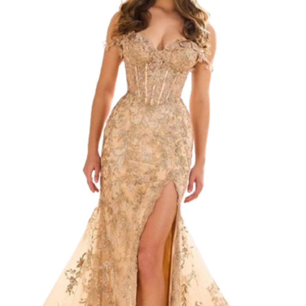 Ellie Wilde Gold Lace Evening Gown